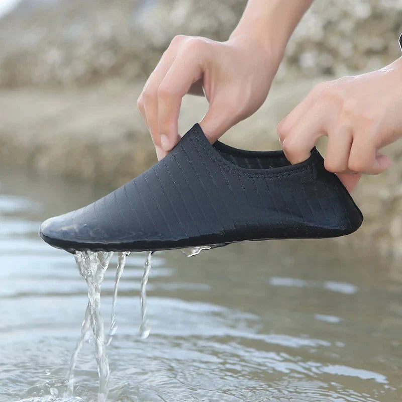 Unisex Aqua Shoes – Quick-Dry Barefoot Water Sports & Beach Footwear